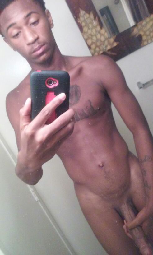black_guy_dick_pic